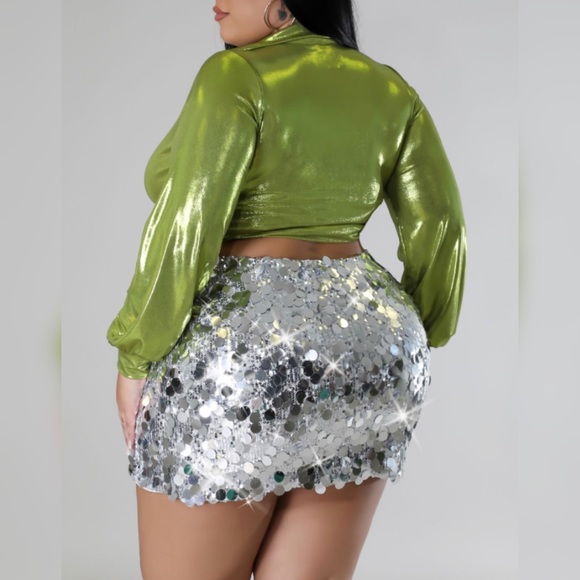 Plussize Curvy Higfhtwaist Silver Mini Skirt - Picture 4 of 5